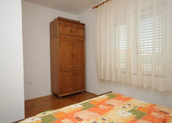 8277c Apartman *