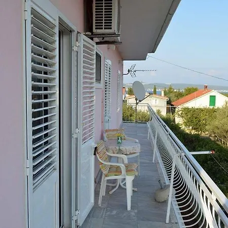 8277c *
